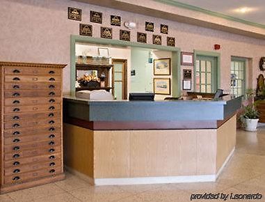 Elkins Inn And Suites Εσωτερικό φωτογραφία